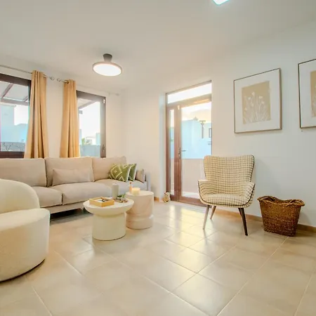 Tania Luxury Villa *